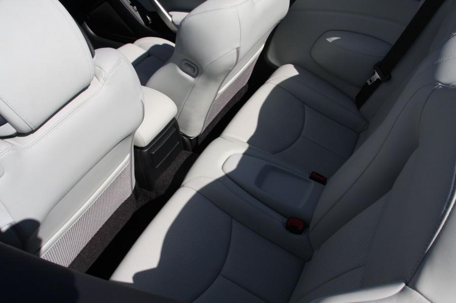  Infiniti G37 Convertible 2008 года  (фото 41 из 57)